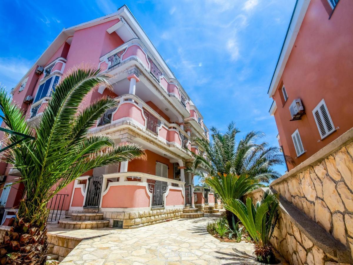 Ari Apartment Novalja