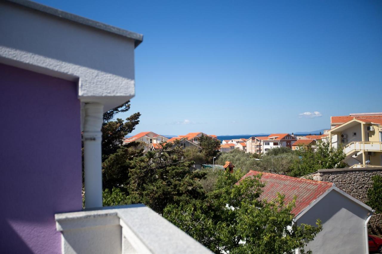 Apartment Ari Novalja