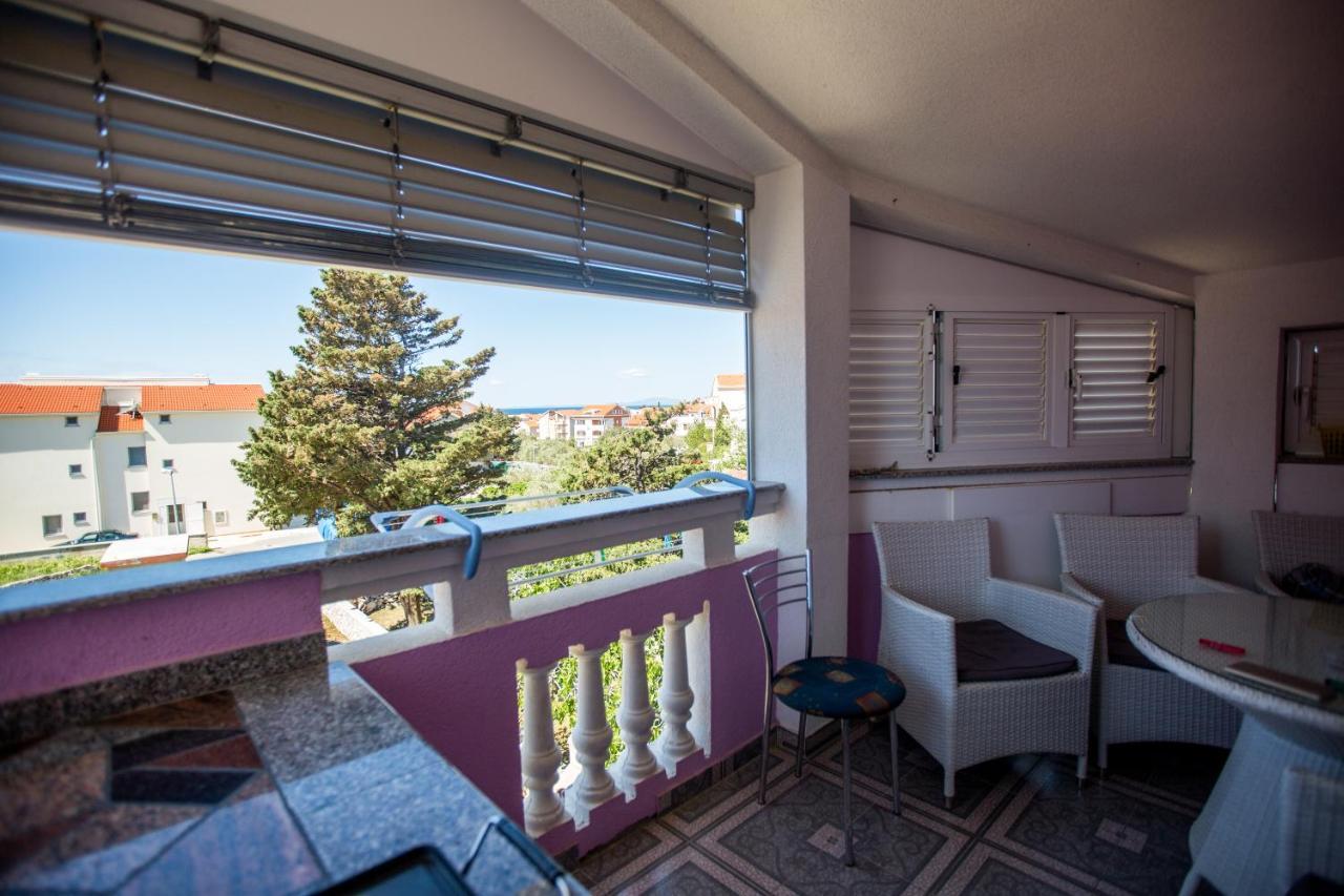 Apartman Ari *