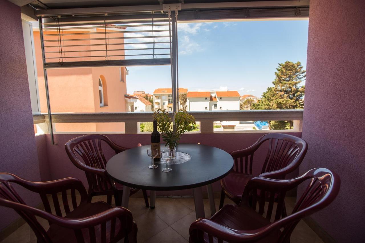 Apartman Ari *