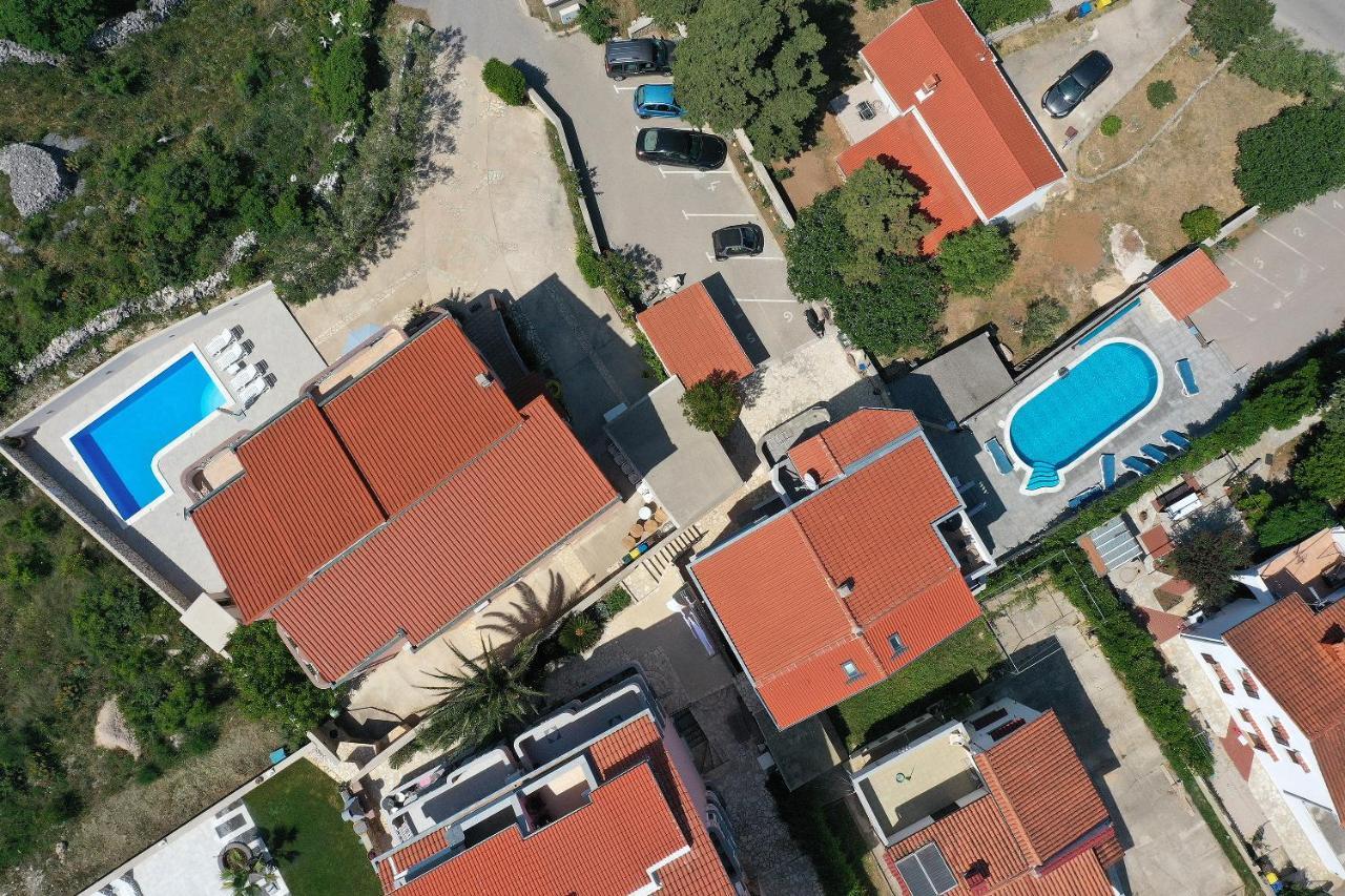 Apartman Ari Novalja