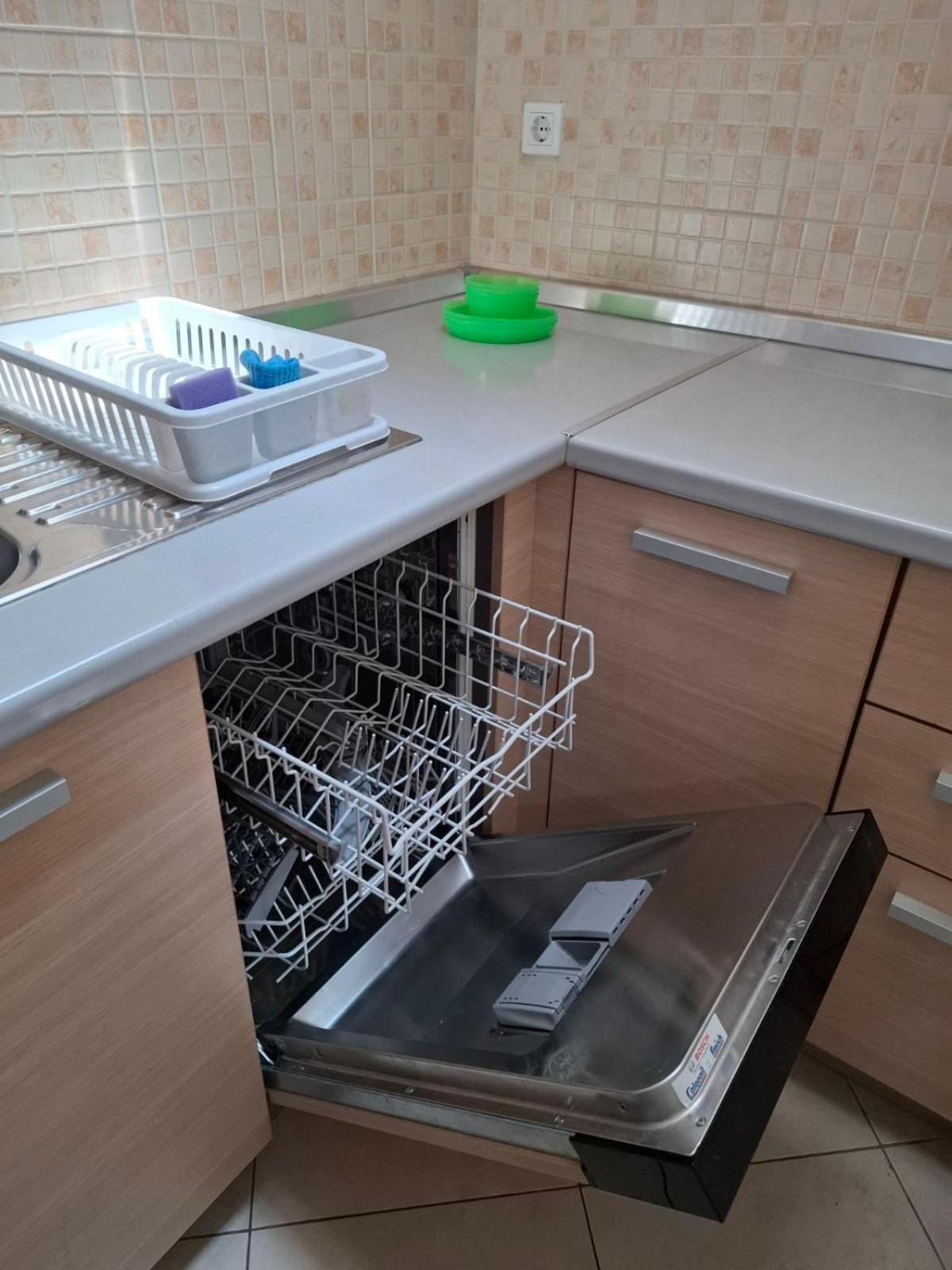 Ari Apartman